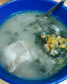 Canh sườn non đậu xanh lá tía tô