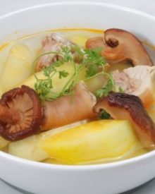 Đu đủ hầm đuôi heo