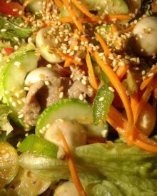 Gỏi bò cà pháo (gỏi bò Campuchia)