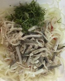 GỎI RẮN (NỘM RẮN TRỘN)