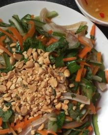 Gỏi tai heo dưa leo cà rốt